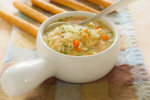 5 Astringent Foods for Diarrhea Relief