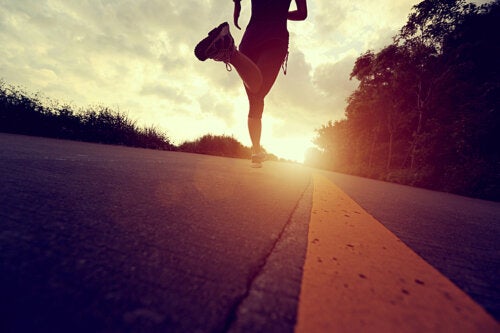 The Benefits of Walking and Jogging Backwards