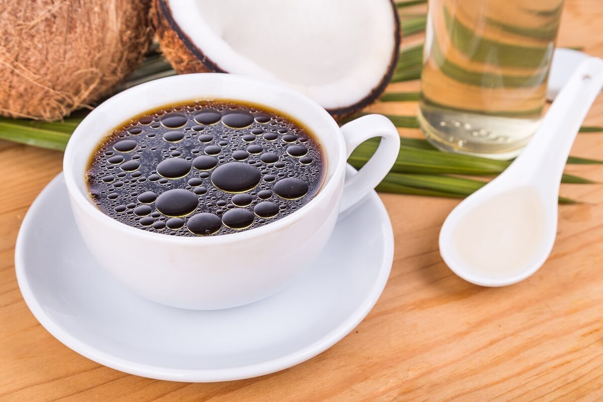 Coffee with Coconut Oil: How to Drink it to Avoid Weight Gain