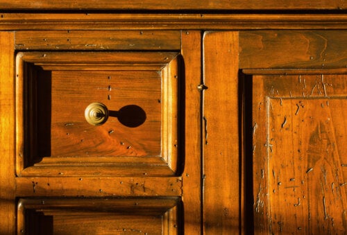 Treatments to Eliminate Woodworms From Your Furniture
