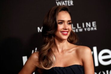 Jessica Alba: Challenge Your Body With Her Cardio and Core Routine