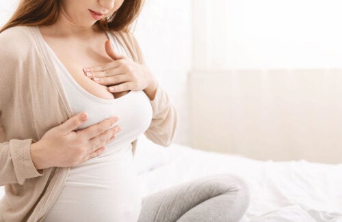 How to Reduce Stretch Marks on Breasts Naturally