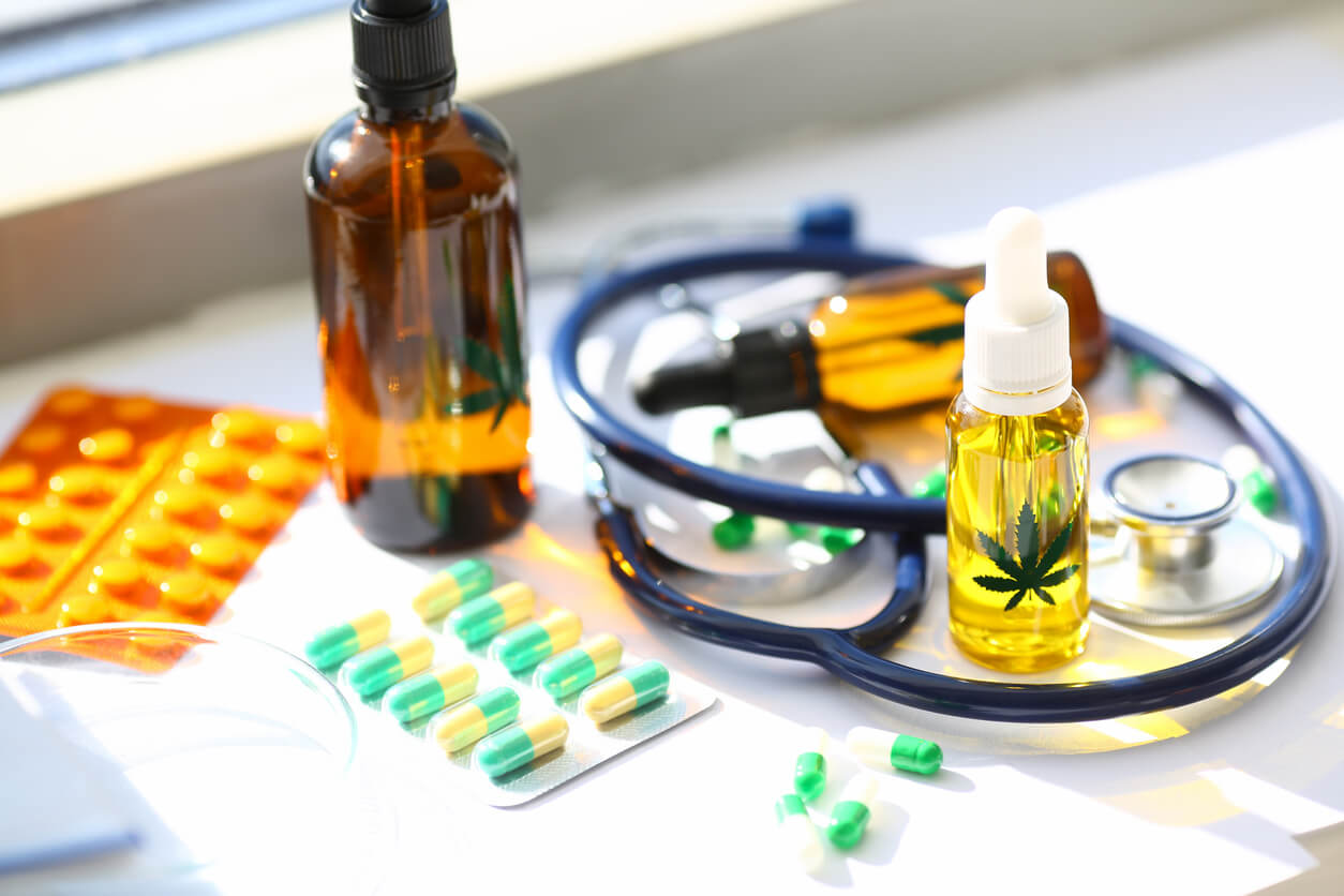 Health professionals may recommend treatment with oils, capsules or vaporizers on a case-by-case basis.